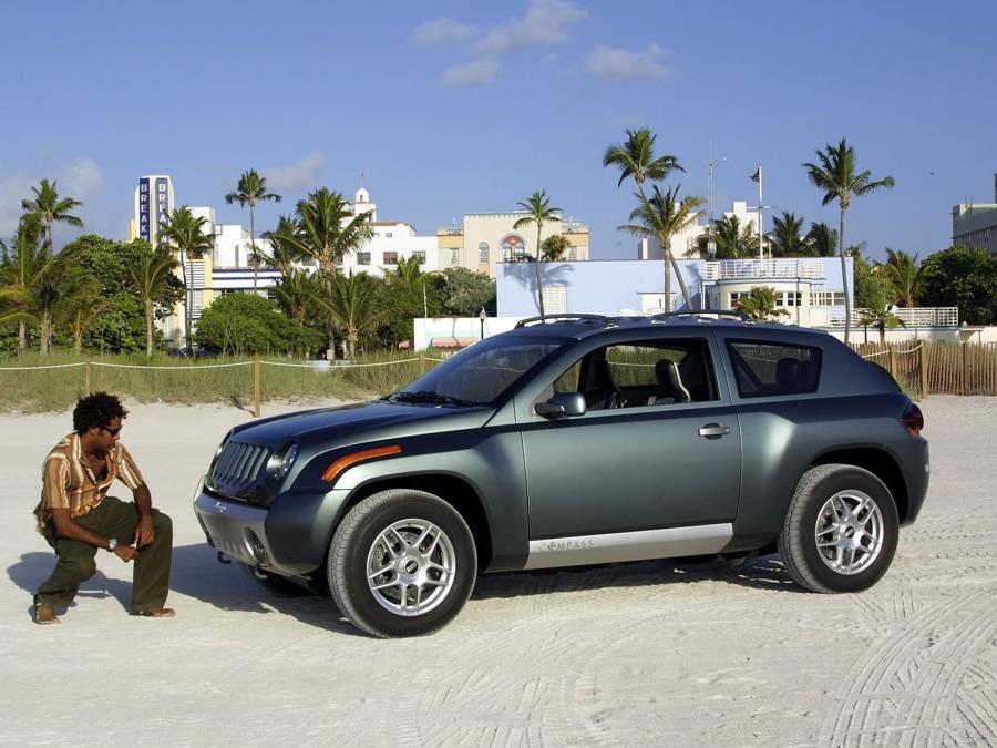  Jeep Compass Concept 2002 года  (фото 31 из 50)